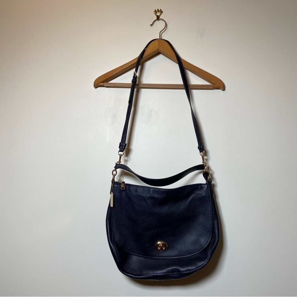 Coach Turnlock Hobo Bag Pebbled Leather - Picture 3 of 8